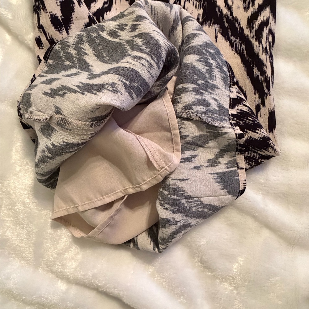 Ever Eve Black and White Patterned Sleeveless Jumpsuit - Picture 9 of 13